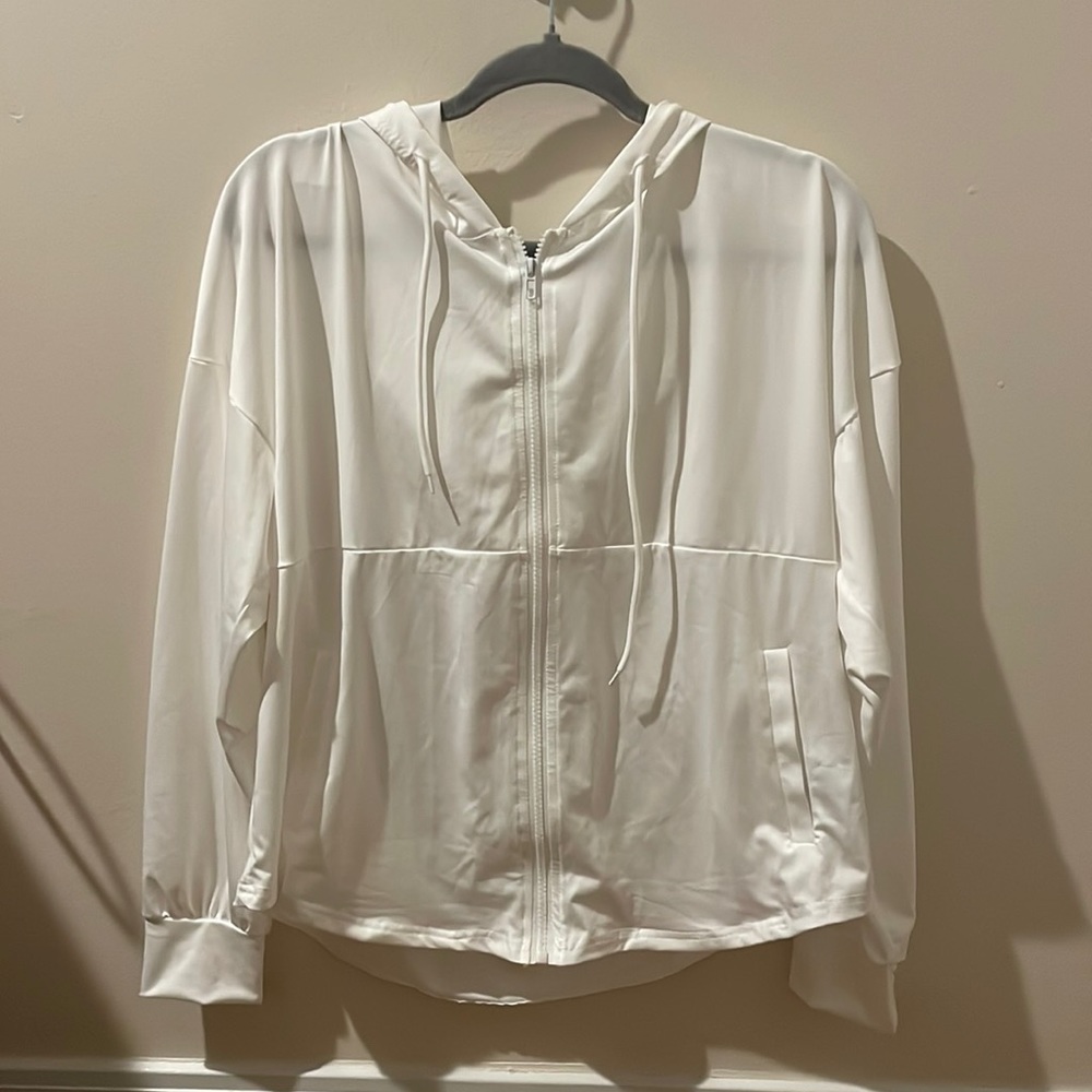 White oversized workout jacket